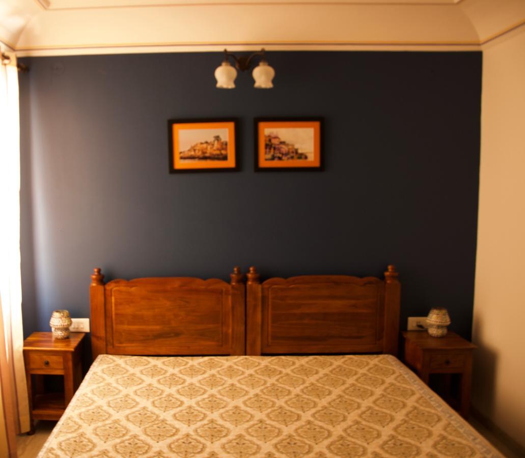Pathik Niwas Bed & Breakfast Jaipur Dış mekan fotoğraf